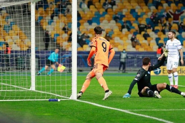 «Динамо» у Києві поступається «Ювентусу» з рахунком 0:2 (Відео)