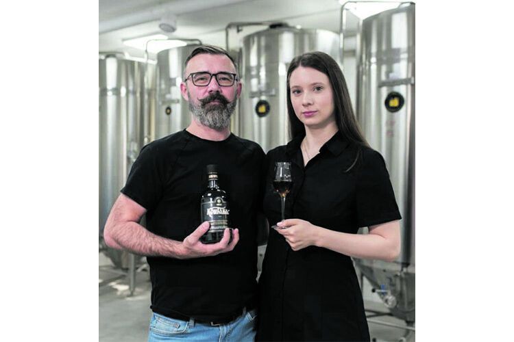 Ветеран ЗСУ відроджує старовинний український алкоголь