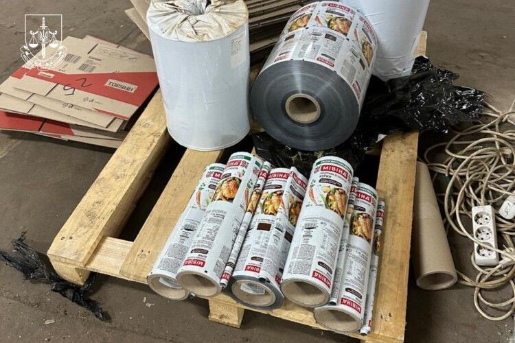 Обман на полицях: ділки підробляли продукцію відомих брендів Волині