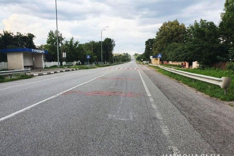 На трасі «Київ – Чоп» від зіткнення двох мотоциклів загинув 33-річний чоловік (Фото)