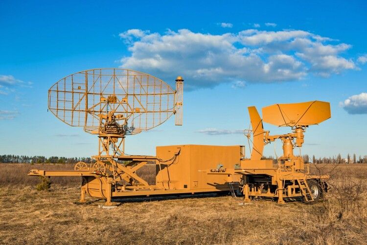 На Луцькому військовому аеродромі ввели в експлуатацію сучасну радіолокаційну систему посадки