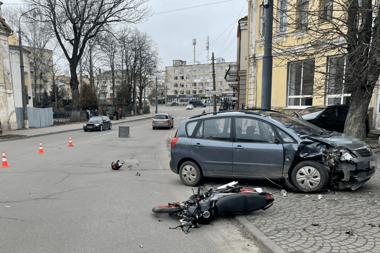 Аварія у Луцьку за участю підлітка: відомі подробиці (Фото)