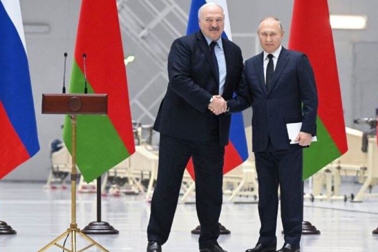 Лукашенко приїхав до путіна перед їхньою зустріччю в Білорусі