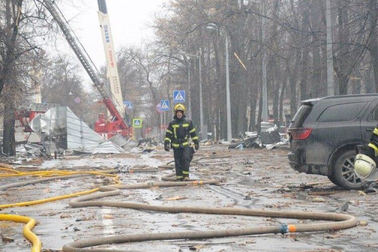 Війська РФ обстрілюють житлові квартали, ЗСУ закликають блогерів не публікувати дані про попадання
