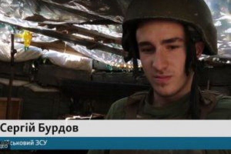 Після школи пішов на передову, щоб зібрати гроші на лікування мами