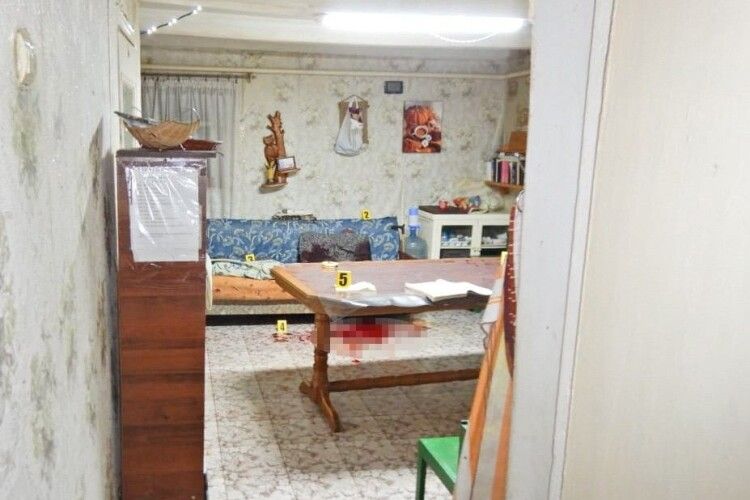Завдав ножове поранення в шию: у Рівному судитимуть чоловіка за вбивство знайомого у соцзакладі 