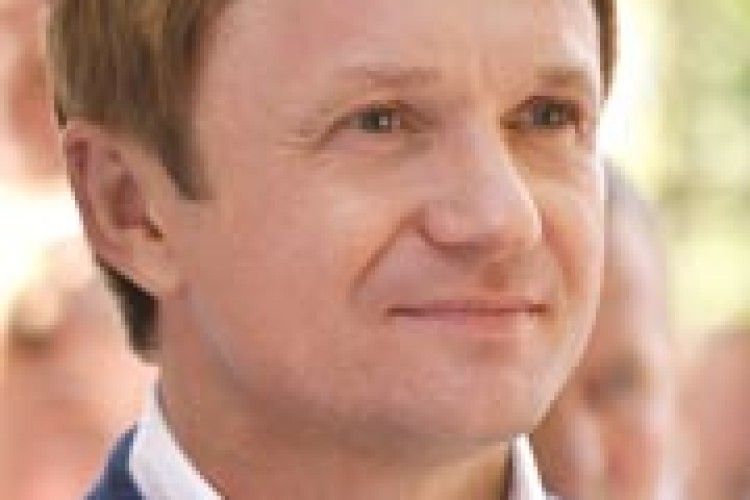 НАРОДНИЙ ДЕПУТАТ ВІДМОВИВСЯ ВІД ЗАРПЛАТИ*