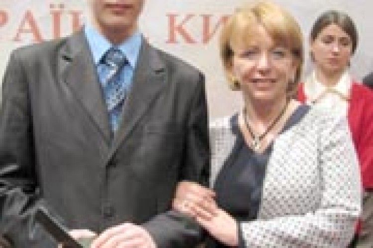 ВОЛИНСЬКИХ ПРИЗЕРІВ ПРИВІТАЛА КАТЕРИНА ЮЩЕНКО