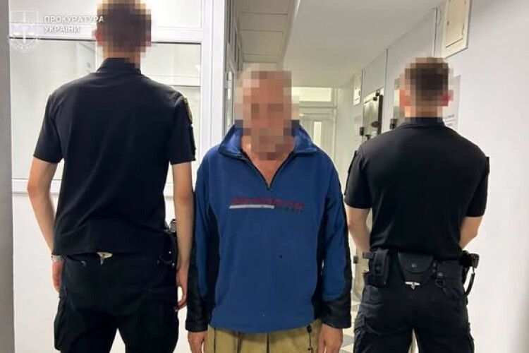 Смертельний удар у шию: у Львові 69-річний чоловік убив знайому під час чаркування