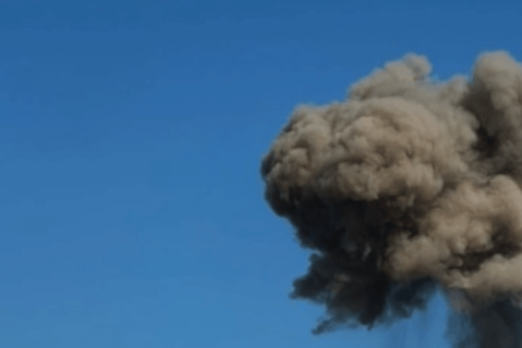 З'явилося відео сьогоднішньої «бавовни» в окупованому Маріуполі 