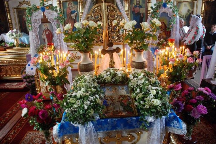 Озерянського протоієрея Петра Сковороду нагородили хрестом з прикрасами