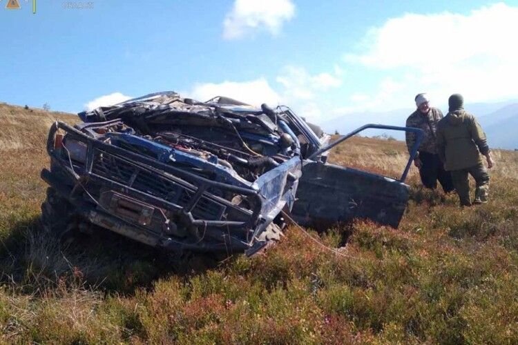 Аварія у Карпатах: травмувалося двоє чоловіків