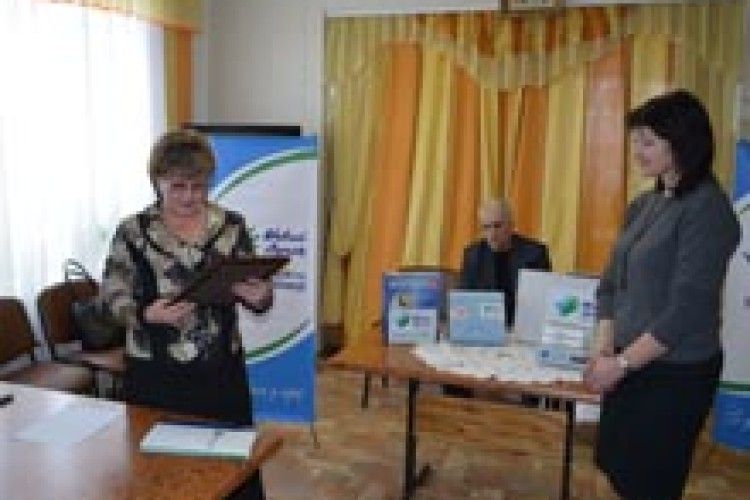 З ДОБРОМ У СЕРЦІ ДО ОДИНОКИХ І ЗНЕДОЛЕНИХ*