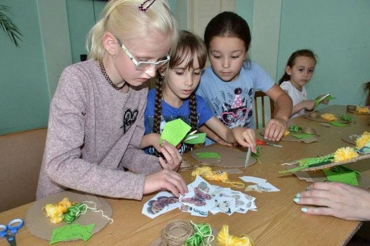 Подарунок для матусі виготовляли діти у Волинському краєзнавчому музеї