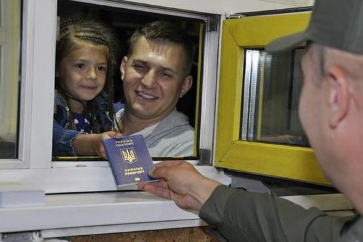 Хто перший проїхав без віз через «Ягодин»?(фото)