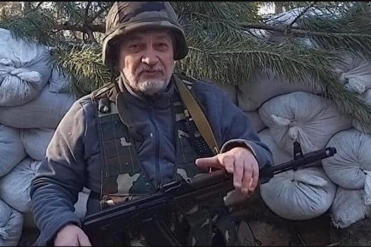 «Захищаю Україну від моєї батьківщини»: відомий журналіст і письменник боронить Київ