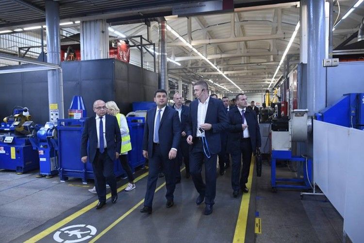 Гройсман назвав завод «Modern-Expo» одним із найкращих технологічних парків в Євразії (фото)