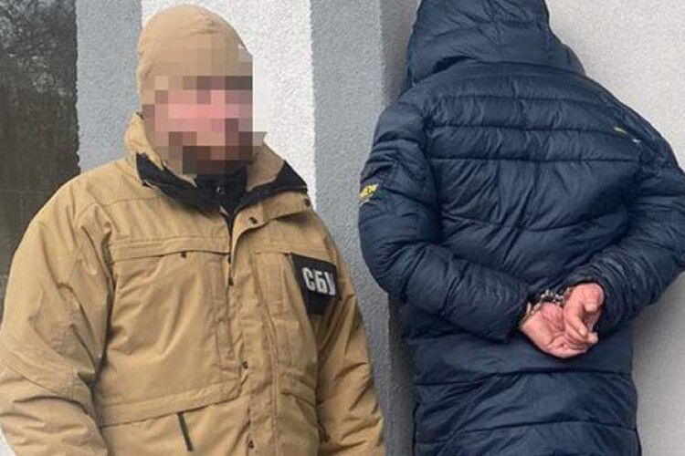 Полковник Міноборони вимагав хабар за зняття з військового обліку (Відео)