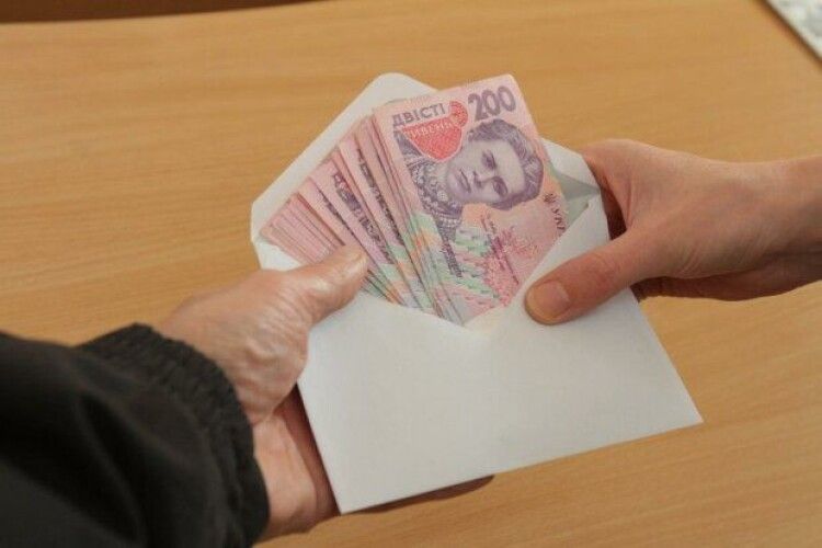Камбін вирішив підняти зарплати українцям, але пощастить не всім: кому час підставляти кишені