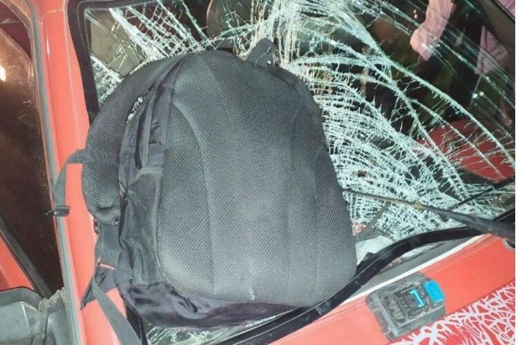 У селі на Рівненщині під колесами автомобіля загинув 14-річний школяр