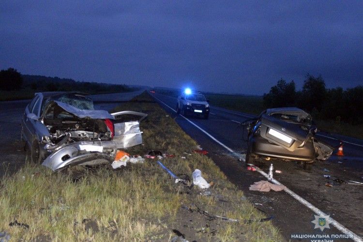 ДТП на Волині: двоє людей загинуло, ще дев’ятеро травмовані