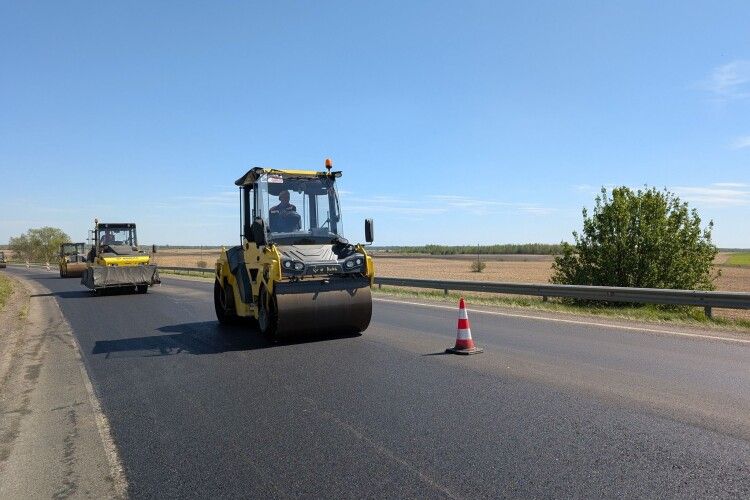 На Волині відновили понад 364 тисяч метрів квадратних доріг