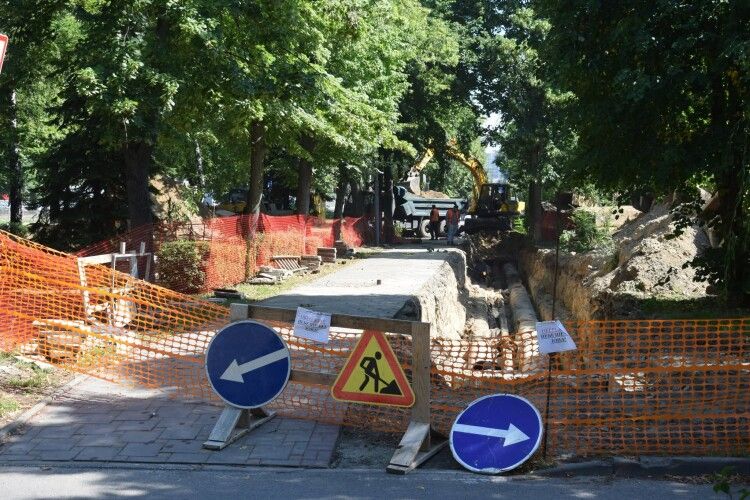 У Луцьку замінять 22 кілометри тепломереж: де розпочнуться роботи 