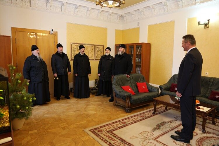 Митрополит Михаїл завітав до Луцького вишу з колядою та вітаннями