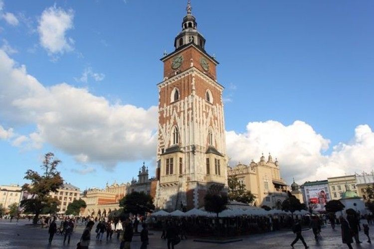 За рік з Польщі передали 100 мільярдів гривень