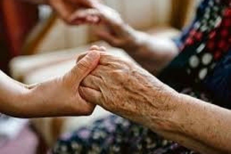 Лікарська бригада «швидкої» повернула жінку з того світу
