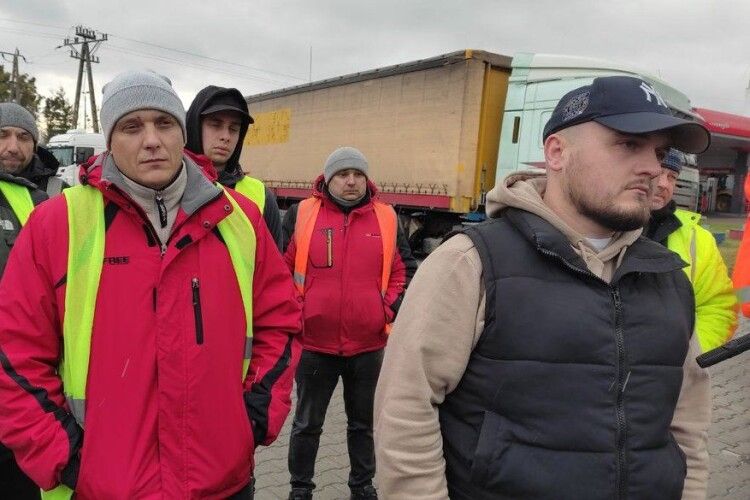 На «Ягодині» українські водії просять про евакуацію