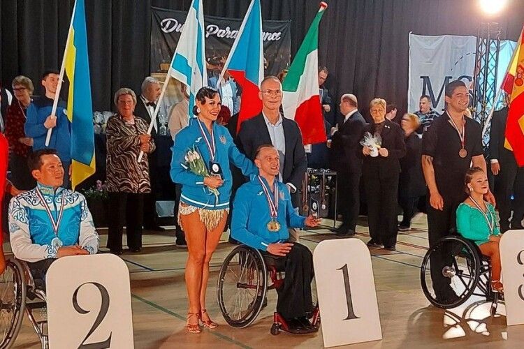 Рівнянин Іван Сівак виборов два золота на міжнародному турнірі з танців на візках