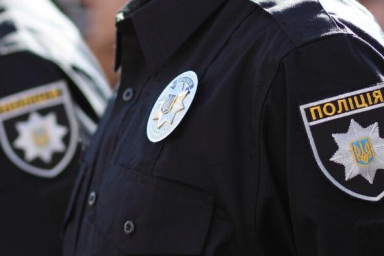 Волинські поліцейські оперативно знайшли злодія, який украв 2 сумки з пасажирського автобуса