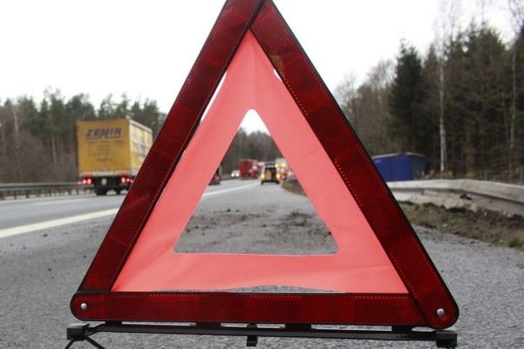 П’яний 19-річний хлопець на мотоциклі влетів у перехожих