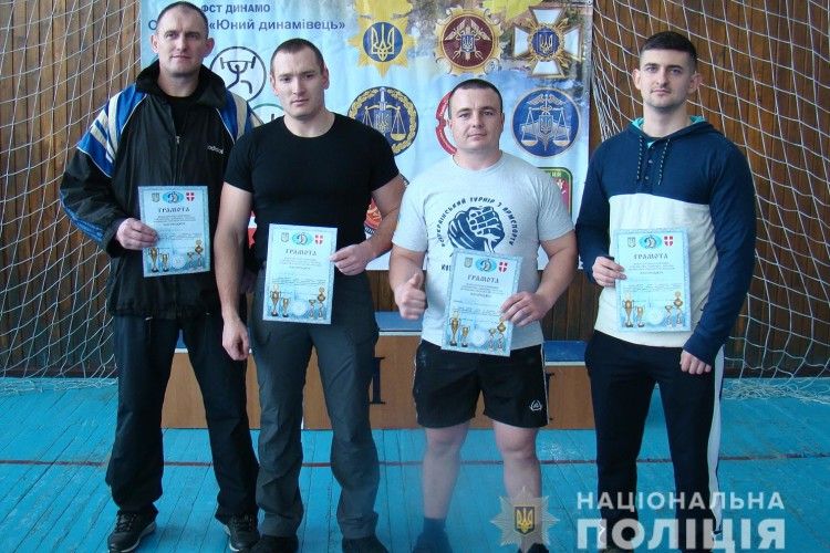 Волинські бійці ДСНС дали майстер-клас із гирьового спорту колегам з СБУ, Нацполіції та Нацгвардії
