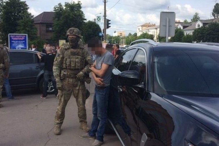 Банда планувала підірвати стратегічний об’єкт – аби пограбувати «ювелірку» (фото)