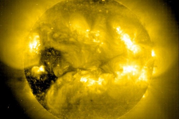 Вчені зафіксували потужний вибух на Сонці