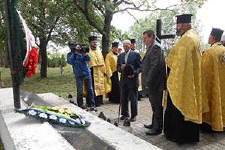 ТУТ ЗАГИНУЛО ДВІ ТИСЯЧІ ВОЛИНЯН