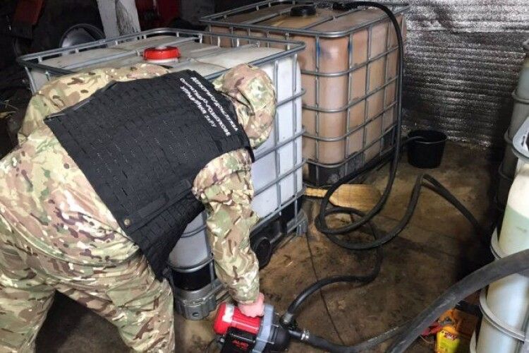 У Світязі чоловік займався нелегальним бізнесом: його затримали