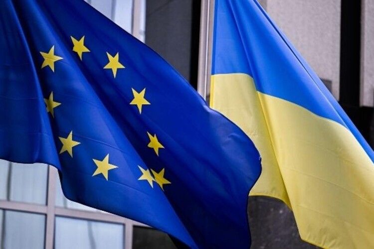 Ворог у Кремлі: у Європарламенті закликали Офіс президента припинити тиск на Порошенка і опозицію