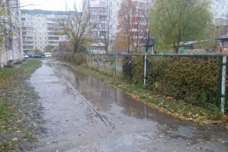 Фотозвинувачення читача: як дітей завести у садочок?