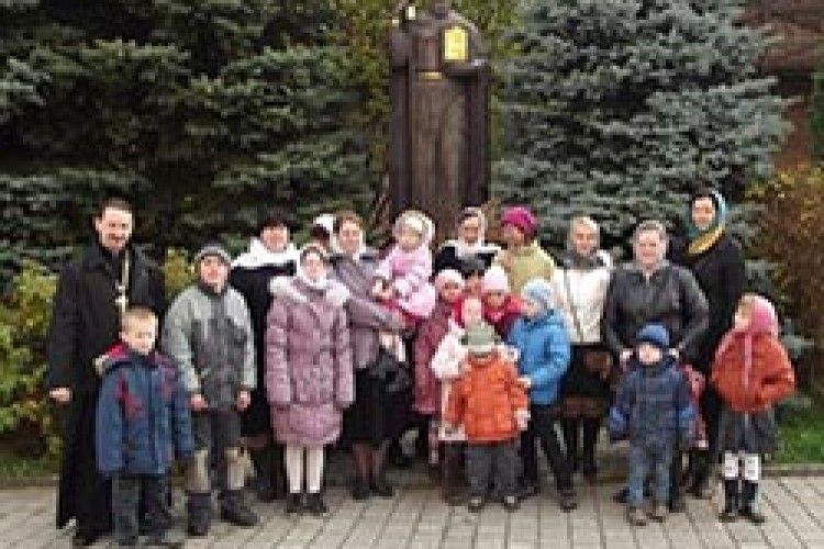 ПАЛОМНИЦЬКА ПОЇЗДКА СВЯТИМИ МІСЦЯМИ ВОЛИНІ