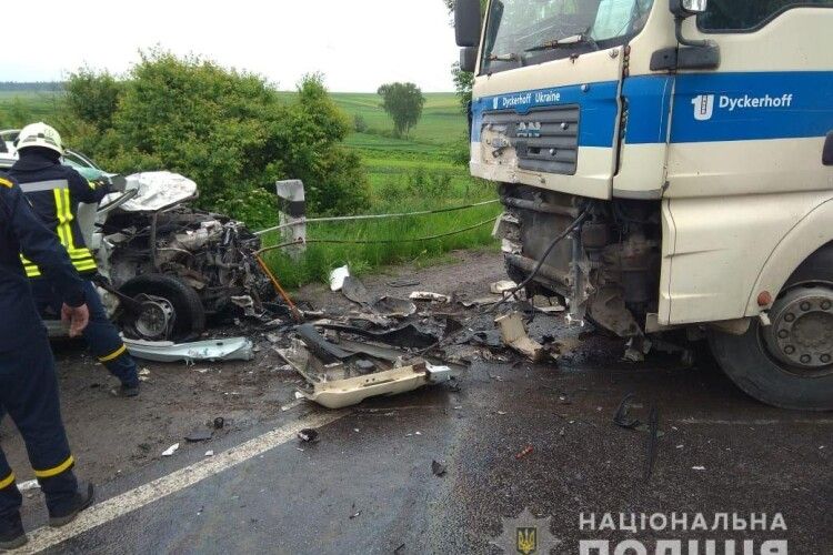 На Тернопільщині моторошне ДТП: є загиблі