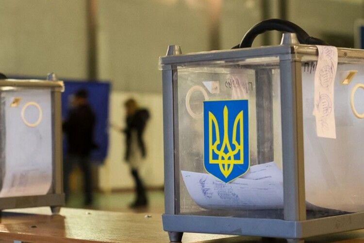81% українців виступають за проведення виборів після завершення війни, - опитування КМІС 