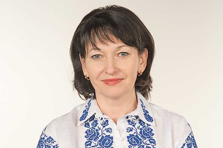 Народний депутат від Волині Ірина Констанкевич зворушливо привітала вчителів