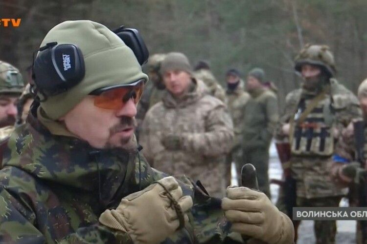 Військовий інструктор з Володимира потрапив у сюжети ICTV, «1+1» та французького телеканалу (Відео)