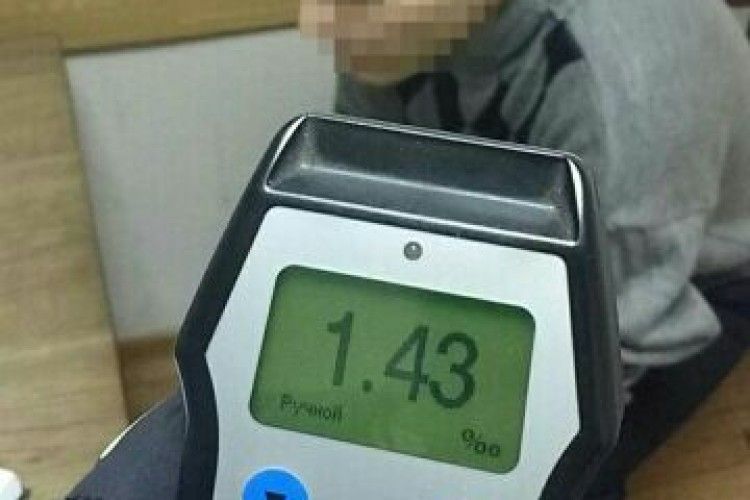 Добряче хильнувши, рівнянин викликав поліцію – хотів дізнатися, наскільки швидко приїдуть (фото)