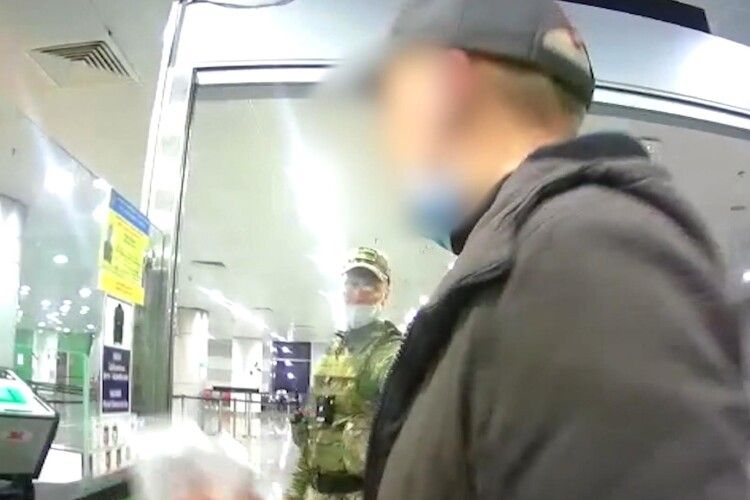 Українця, який перебував у розшуку, затримали прикордонники (Відео)
