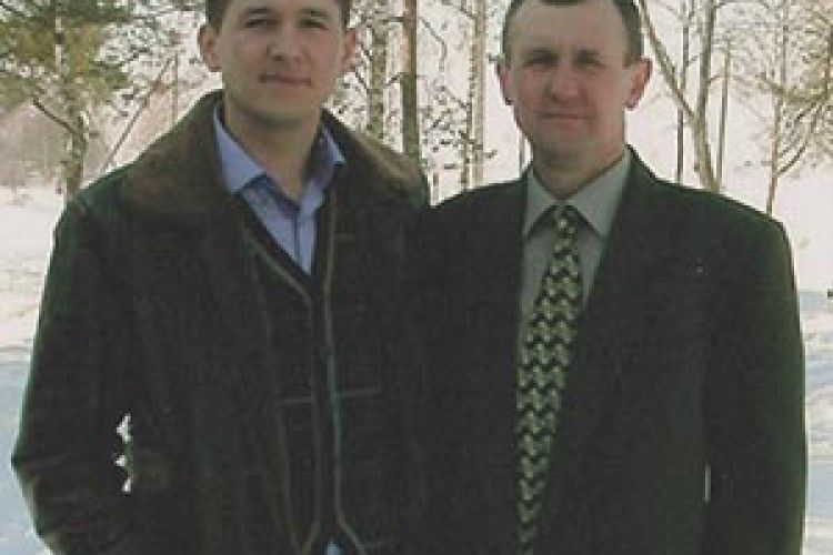 «ВІДДАВ БИ СИНОВІ  СВОЄ СЕРЦЕ. НЕ БЕРУТЬ…»