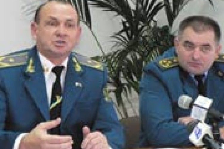 СТРАЙКУЮТЬ ПОЛЬСЬКІ МИТНИКИ